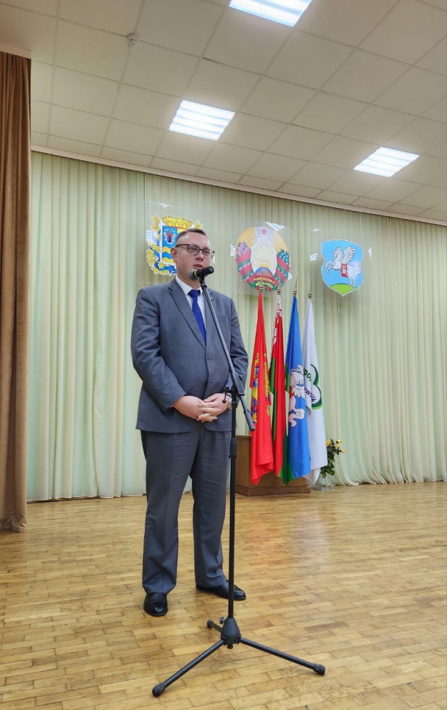 photo_2023-11-16_21-02-34 (2).jpg